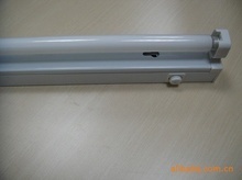 T8轉(zhuǎn)T5節(jié)能改造 如何選購(gòu)帶反光罩與鎮(zhèn)流器的替換支架